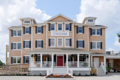 51 House photo